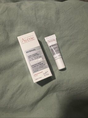 4/$15 Avene Retrinal intensive multi corrective cream